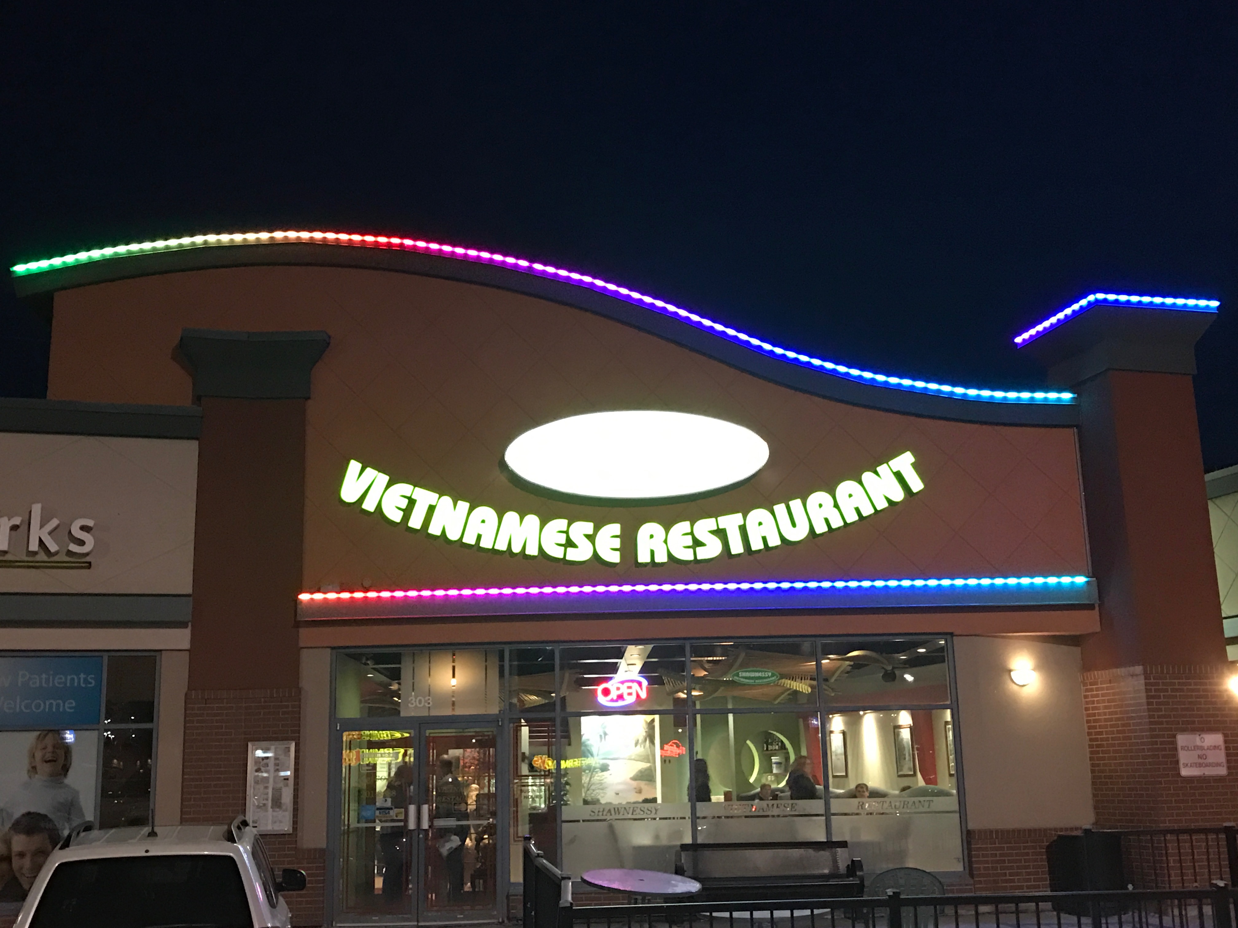 Out With The Old (Commercial Neon Lighting) Toronto And In With The New commercialneonlightingtoronto.com