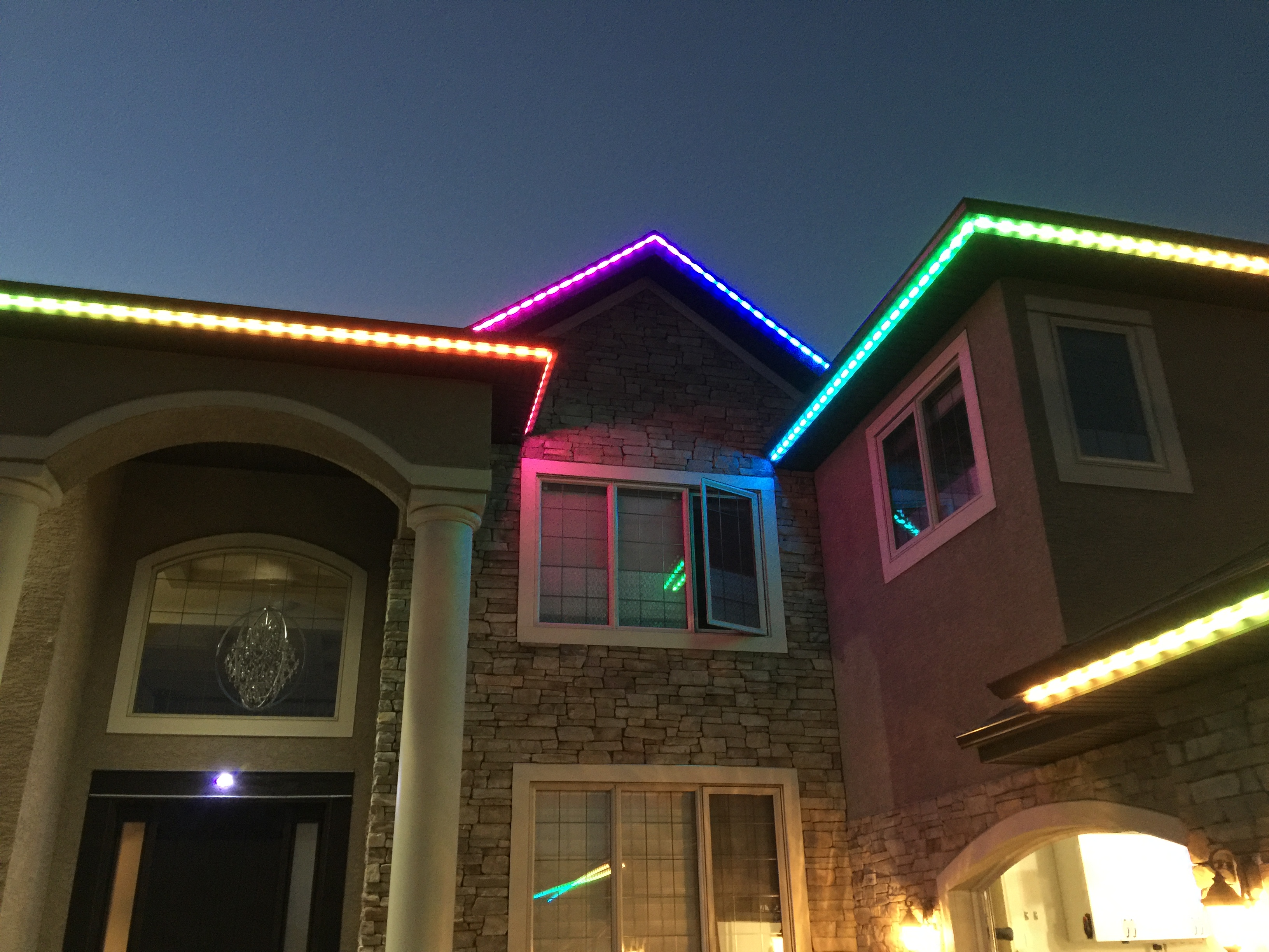 Using LED Strip Lighting For Decoration And Security On Their Roofs GTA Homeowners Can Light Up Their Lives ledstriplightsforroofsgta.com